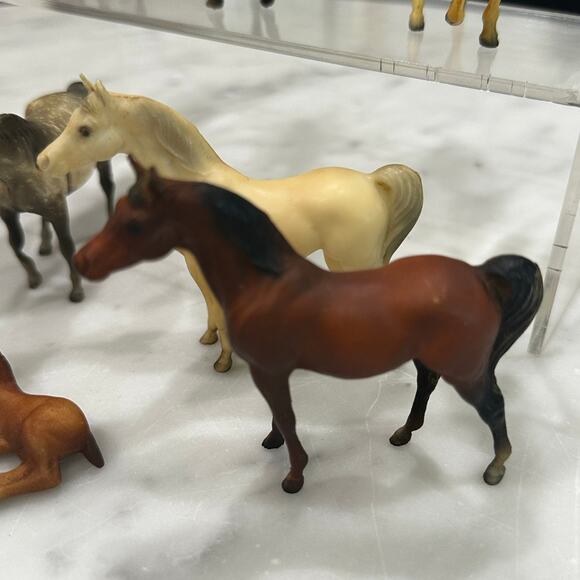 Vintage 1975 Breyer Stablemates Miniature Toy Horses Lot of 8 - Picture 6 of 12